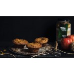 Apple-raisin muffins and Apple pancakes (COMBO BOX)